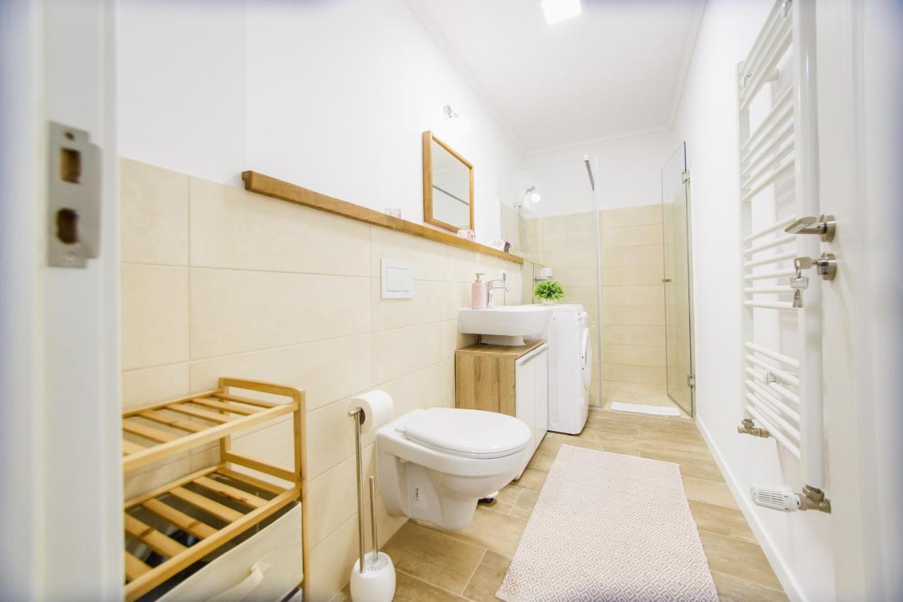 Lovely Home At West Residence Oradea Εξωτερικό φωτογραφία