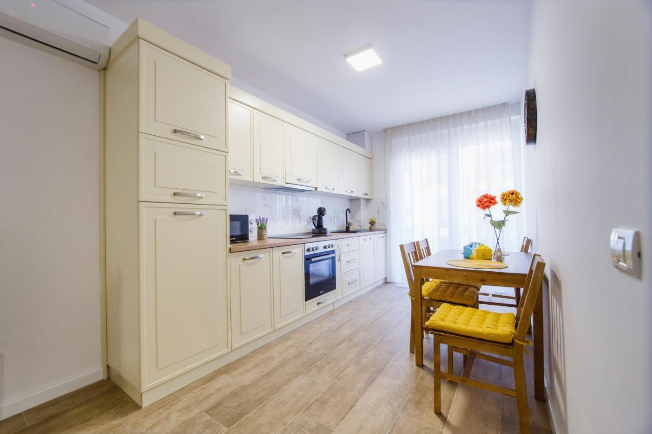 Lovely Home At West Residence Oradea Εξωτερικό φωτογραφία
