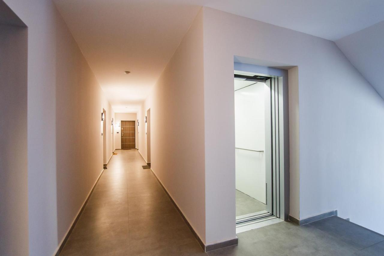 Lovely Home At West Residence Oradea Εξωτερικό φωτογραφία